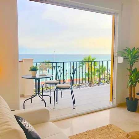 Apartment Atico-duplex 1ª Linea De Playa Con Jacuzzi. 6 Pax Benalmadena