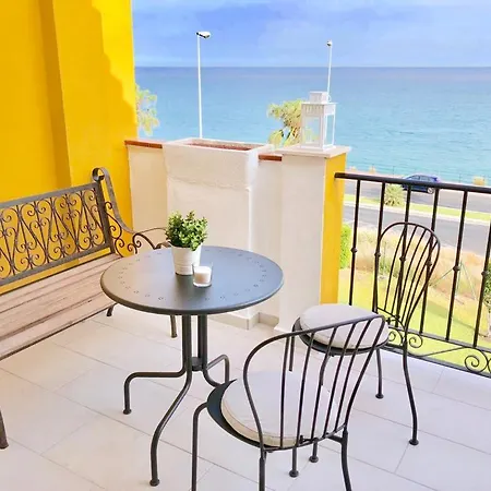 Atico-duplex 1ª Linea De Playa Con Jacuzzi. 6 Pax Apartment *