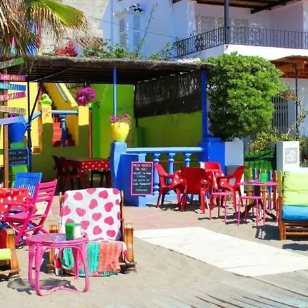 Atico-duplex 1ª Linea De Playa Con Jacuzzi. 6 Pax Apartment