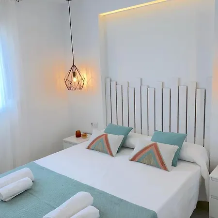Atico-duplex 1ª Linea De Playa Con Jacuzzi. 6 Pax * Benalmadena