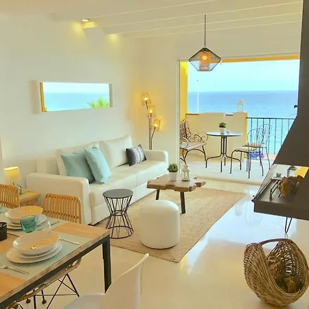 Apartment Atico-duplex 1ª Linea De Playa Con Jacuzzi. 6 Pax *