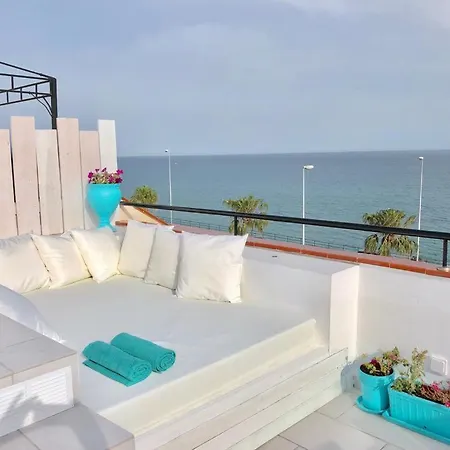 Atico-duplex 1ª Linea De Playa Con Jacuzzi. 6 Pax Apartment Benalmadena